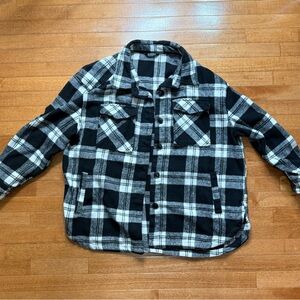 Women’s Black and White Plaid shacket EUC size XXL